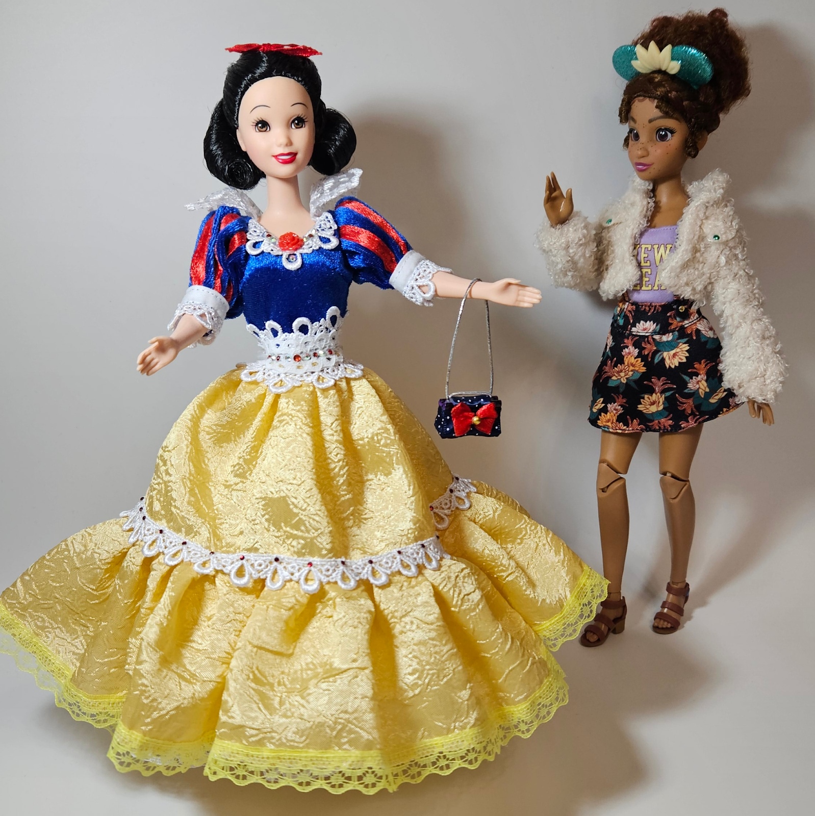Платье Белоснежки для куклы на заказ